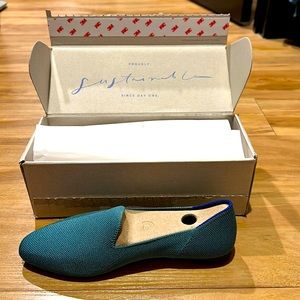 NWT Rothy’s Blue Sage Almond loafers in original box